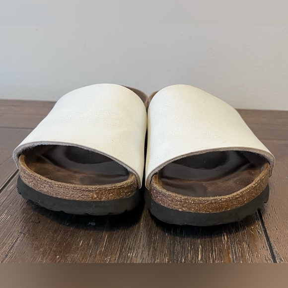 Birkenstock Betula White Leather Sandals Slides size 38 Women’s  7 Soft Footbed - Picture 2 of 9